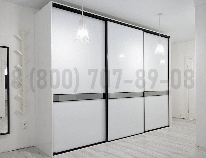 Шкаф трехдверный в Новокосино
